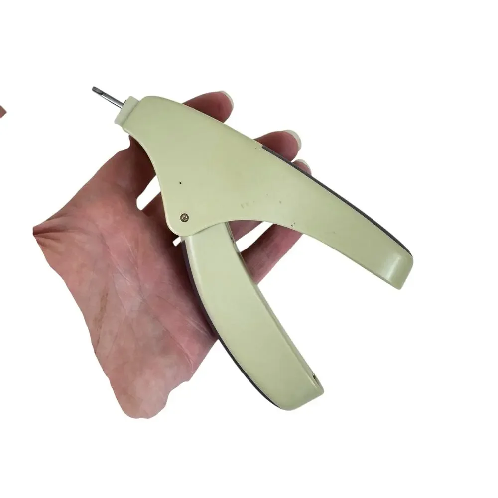 Miracle Corp Quickfinder Tan‎ Purple Nail Clipper Battery Operated Works